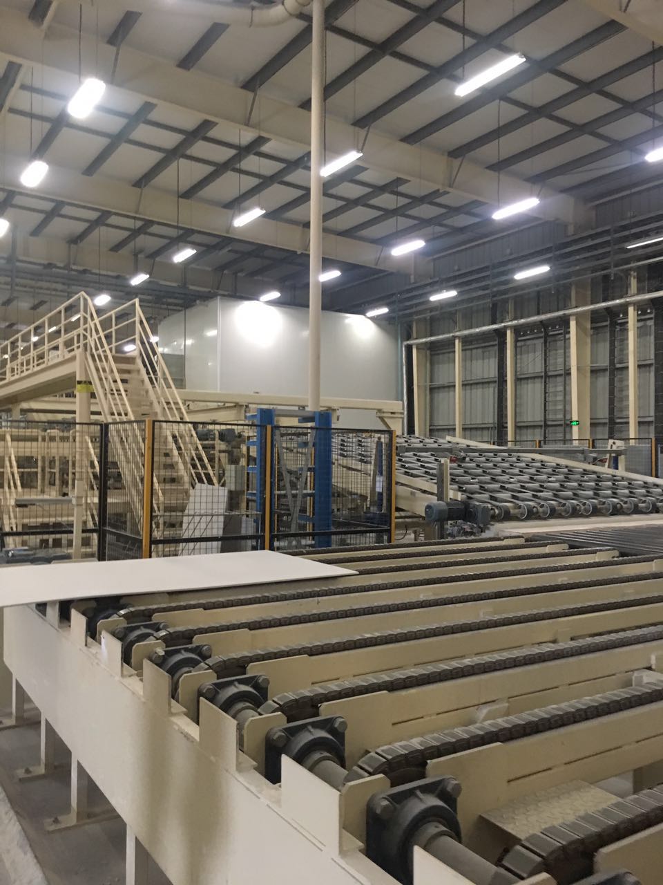 国内石膏板厂自动化产线2